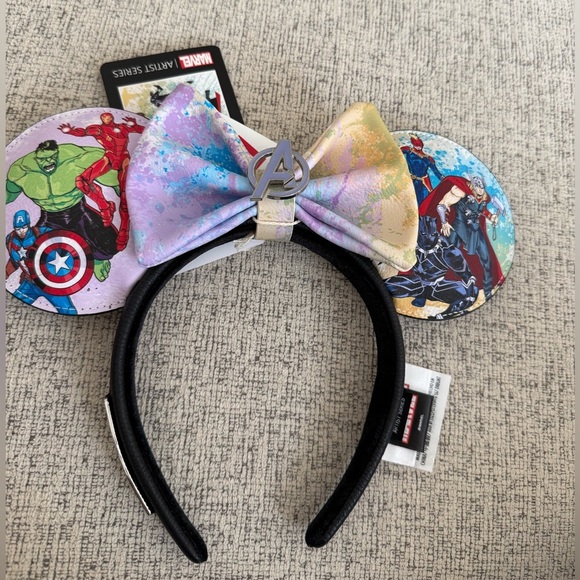 🔥🔥Brand New - Disney Park Marvel Artist Series Headband - Picture 7 of 7